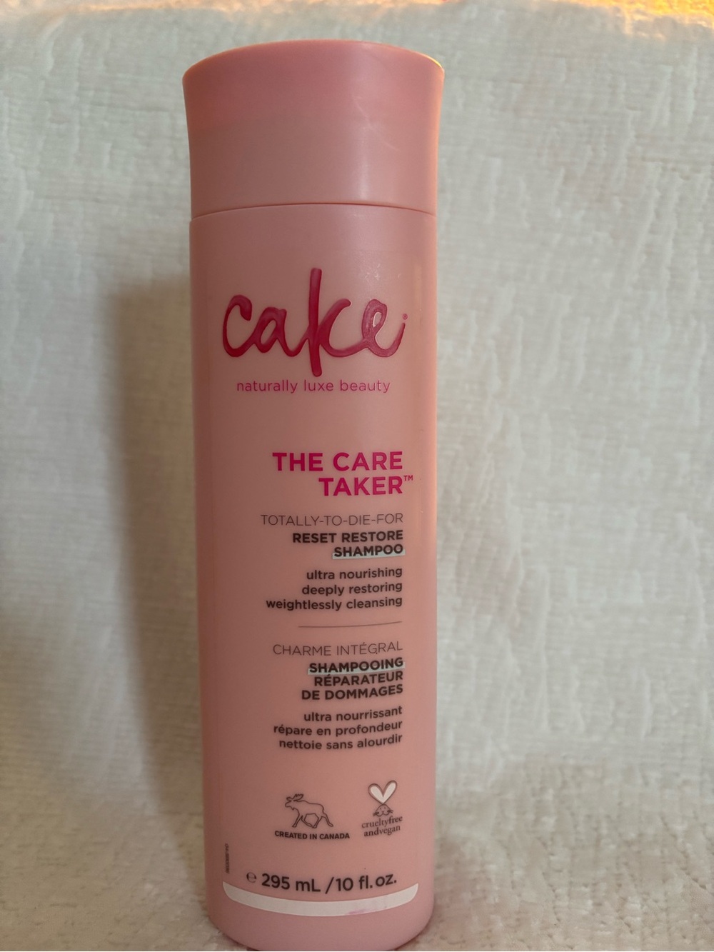 Cake The Care Taker Body Wash - Pink